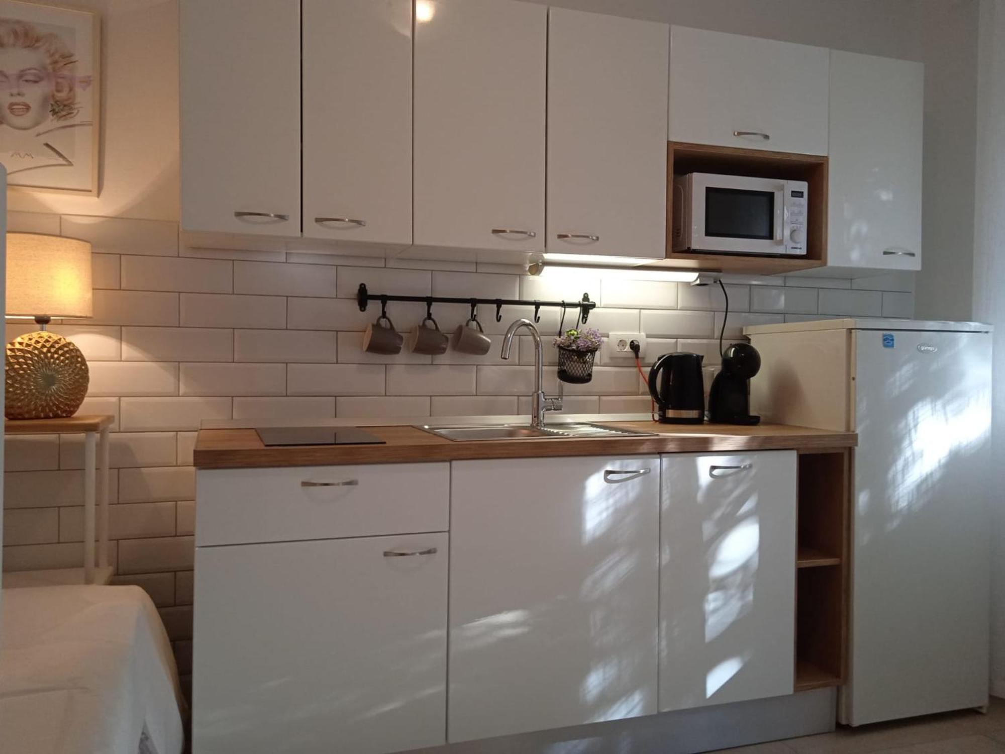 Apartments Margita Хвар Экстерьер фото